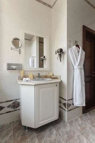 Отель Аркадия Плаза Отель Одесса Полулюкс-2