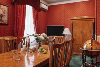 Отель Аркадия Плаза Отель Одесса Представительский люкс-5